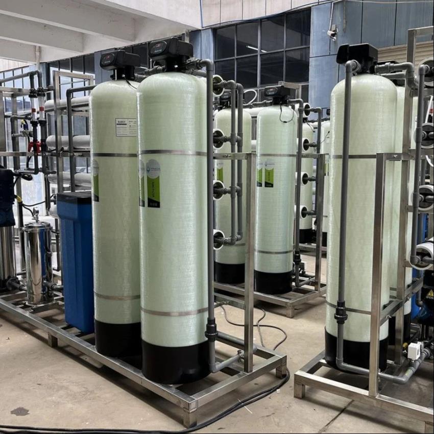 Industrial Water Purifier System with RO for Borewell Water 2000 Litres System Service